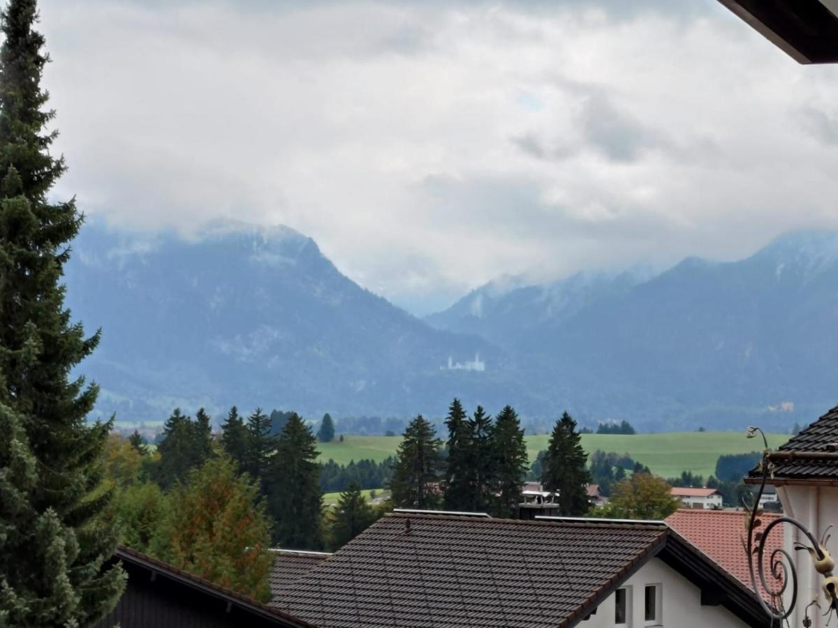 Charmantes Doppelzimmer Mit Bergblick Bed and Breakfast Füssen Exterior foto